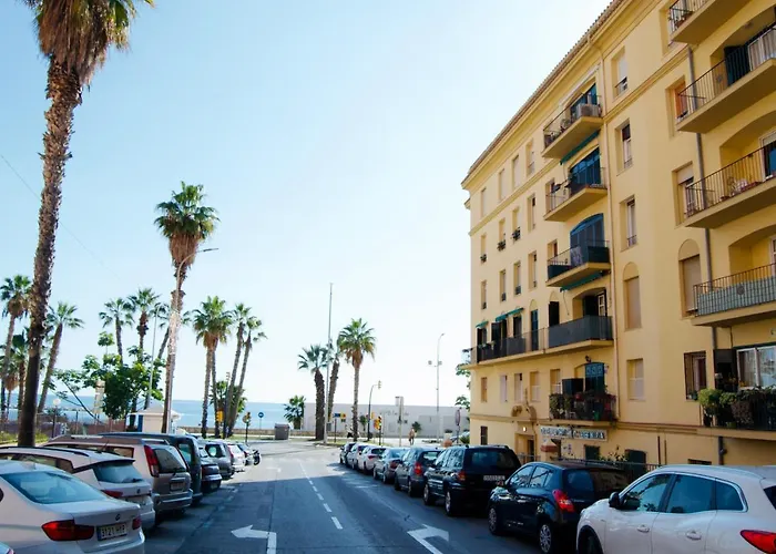 Kawaii Beachfront Malagueta Apartment